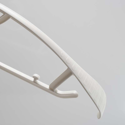 Вешалка-плечики пластиковая с перекладиной АМ077(бел) фото 3