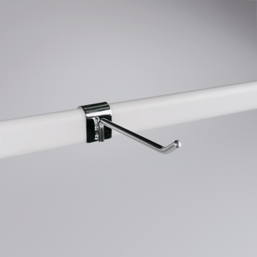 Крючок на овальную трубу L=100 мм, хром, диаметр прутка 6 мм U5002 Крючок на овальную трубу L=100 мм, хром, диаметр прутка 6 мм U5002