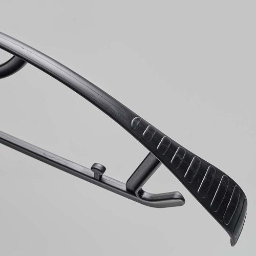 Вешалка-плечики пластиковая с перекладиной АМ-077(черн) фото 3 Вешалка-плечики пластиковая с перекладиной АМ-077(черн) фото 3