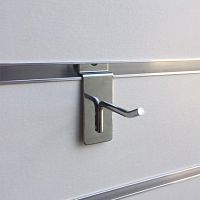 Крючок для торговой панели, для магазинов Длина: 50 мм Толщина прутка: 3,2 мм Цвет: хром