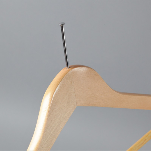 Вешалка-плечики деревянная, антивандальная C30N/AB(светл/хром) фото 2 Вешалка-плечики деревянная, антивандальная C30N/AB(светл/хром) фото 2