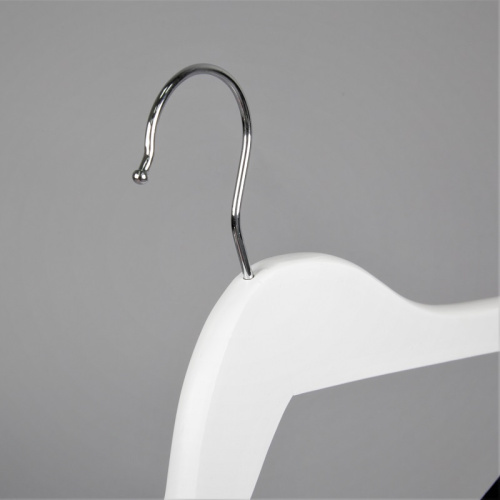 Плечики деревянные флокированные C30NF(бел/черн) фото 2 Плечики деревянные флокированные C30NF(бел/черн) фото 2