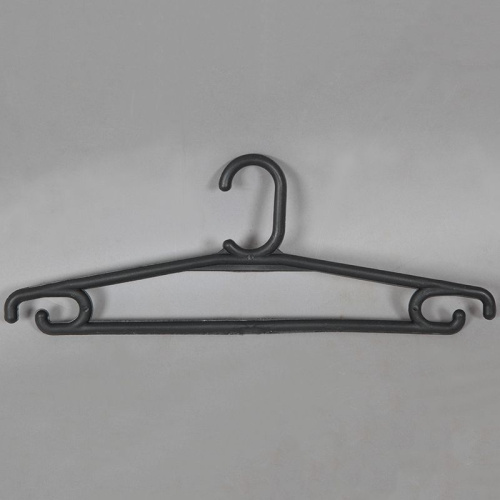 Вешалка пластиковая В-101-С Вешалка пластиковая В-101-С