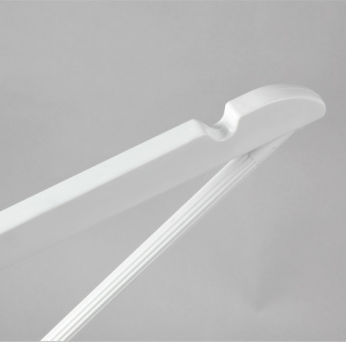 Плечики пластиковые для одежды В-218(бел) фото 3 Плечики пластиковые для одежды В-218(бел) фото 3